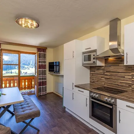 Dependance Faschl アパート ゴーザウ